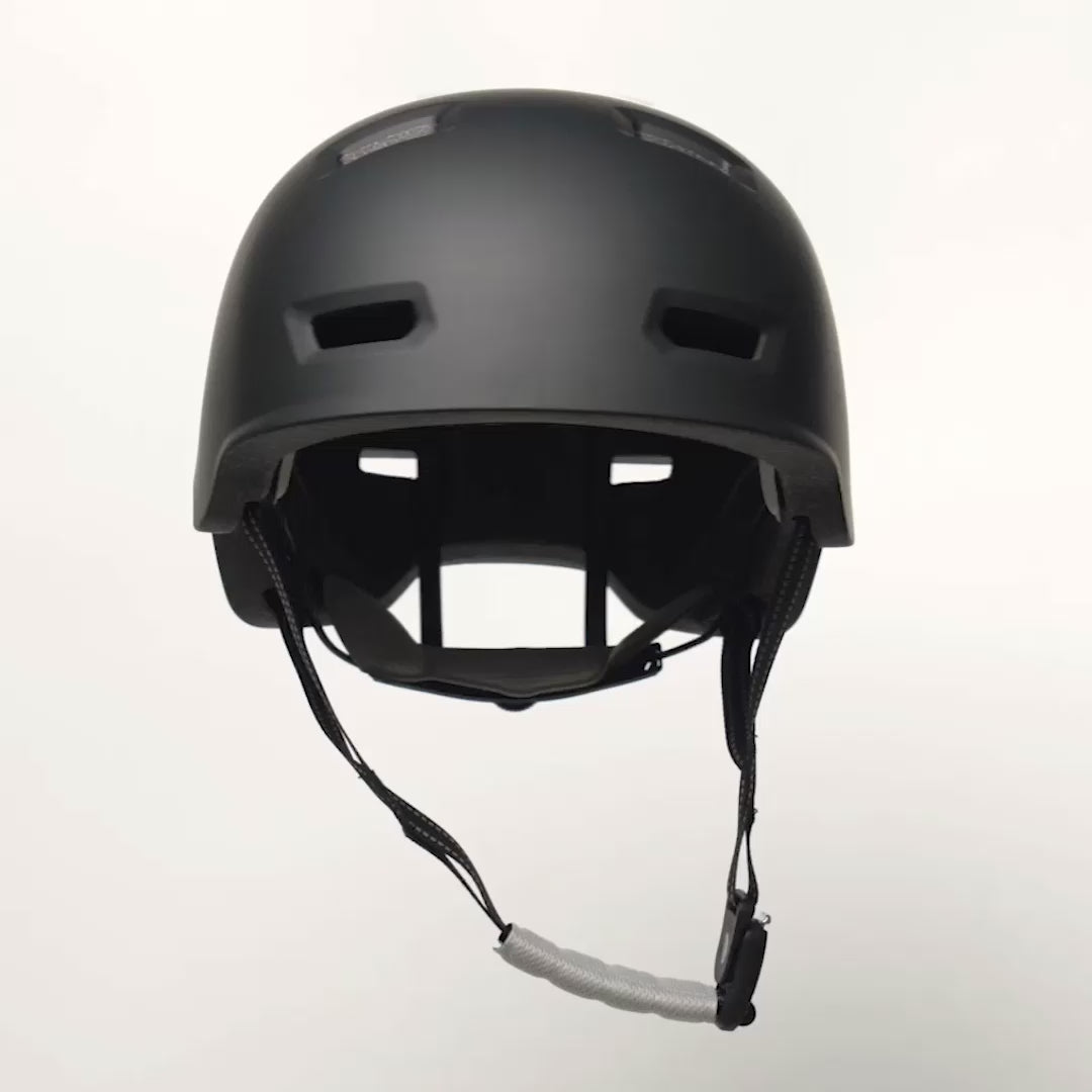 Skater-Style Bicycle Helmet with Reflective Safety Buckle and Straps, Ideal for Men, Women, Teenagers, and Adults – Crazy Safety
