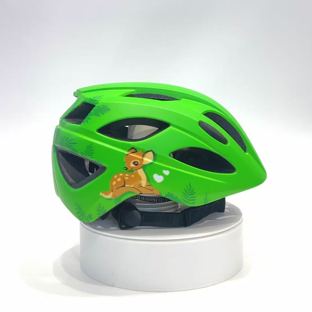Green Crazy Safety Kids’ Bicycle Helmet Featuring a Powerful Rechargeable Rear Light, Perfect for Children Aged 6 to 12 Years