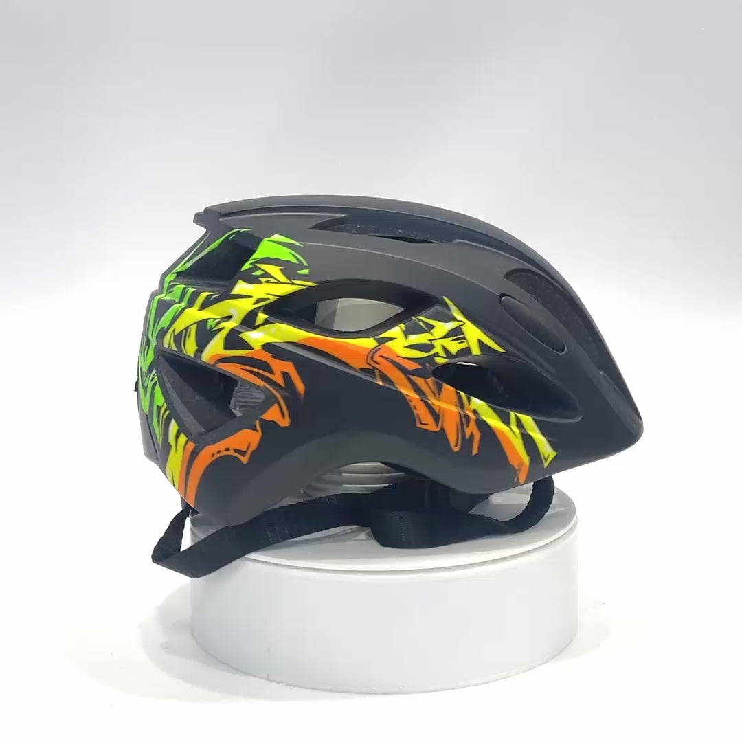 Crazy Safety Kids’ Bicycle Helmet Featuring a Powerful Rechargeable Rear Light, Perfect for Children Aged 6 to 12 Years